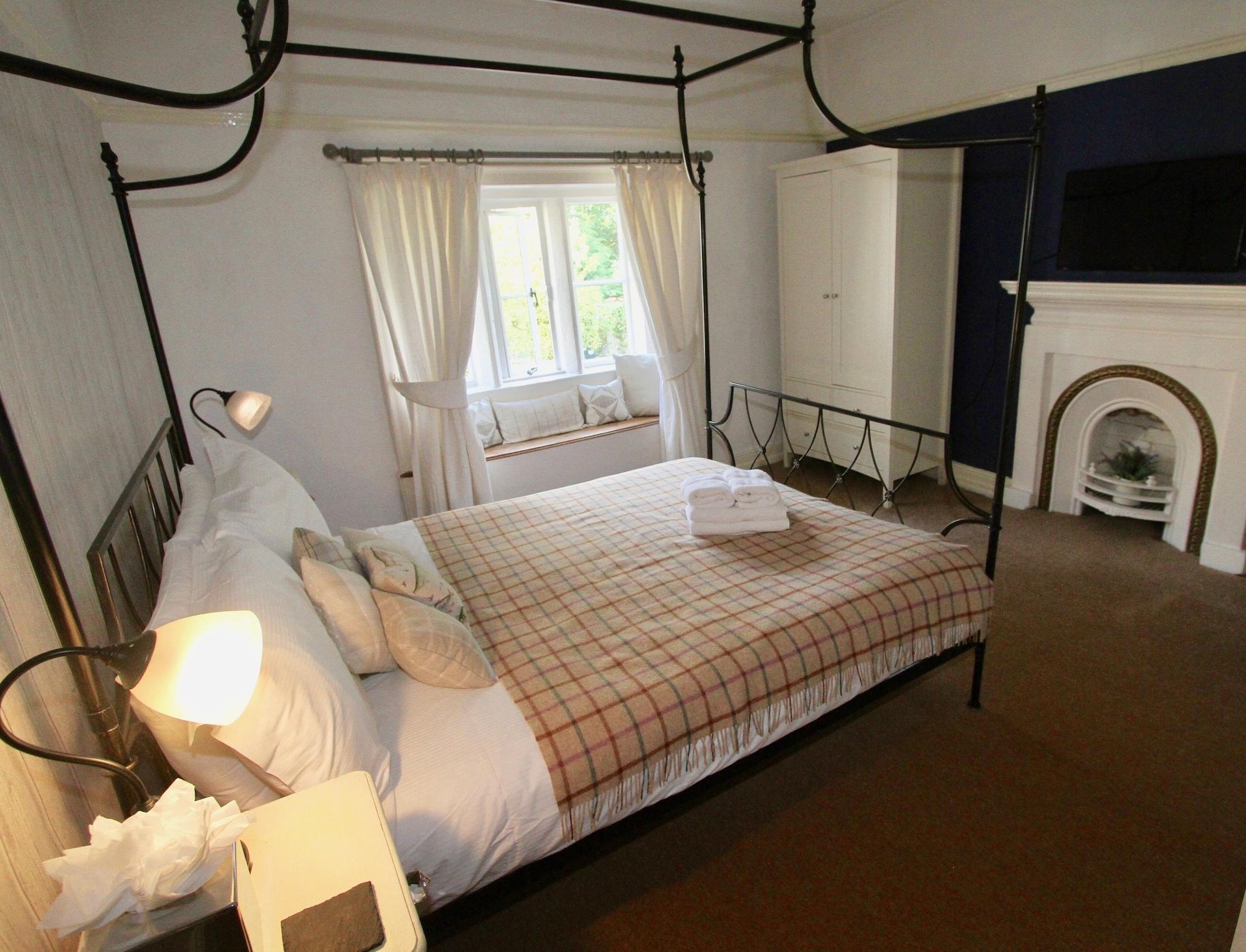 Hotel Ashfield House Grassington Exteriér fotografie The bedroom at the Old Vicarage