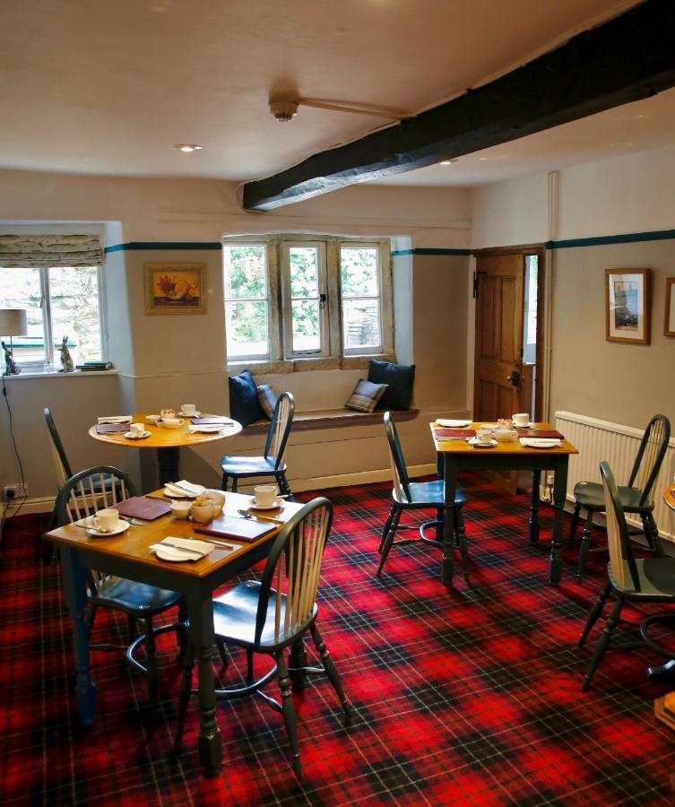 Hotel Ashfield House Grassington Exteriér fotografie The dining room at the Old Inn