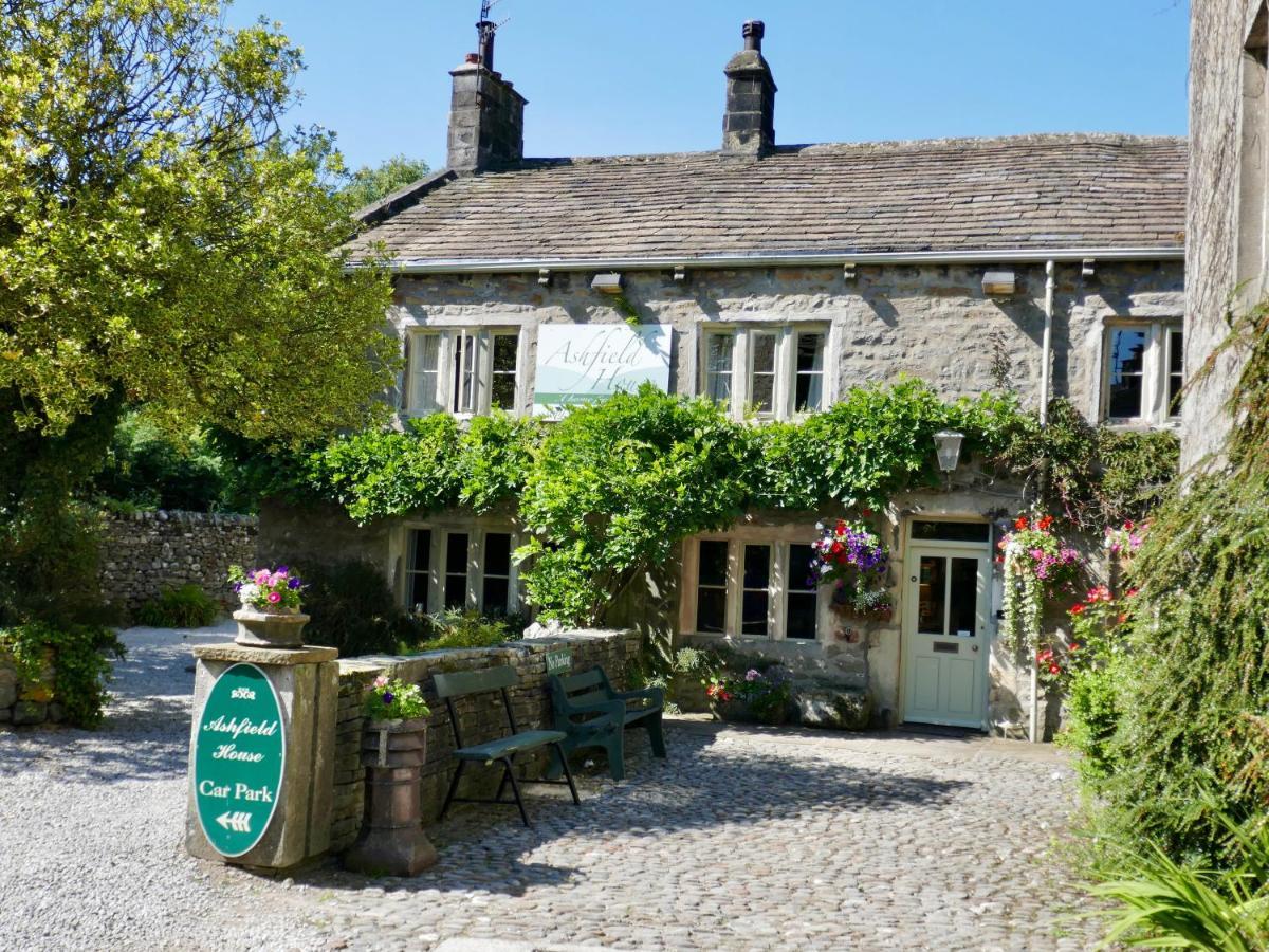 Hotel Ashfield House Grassington Exteriér fotografie The Old Post Office, Martindale