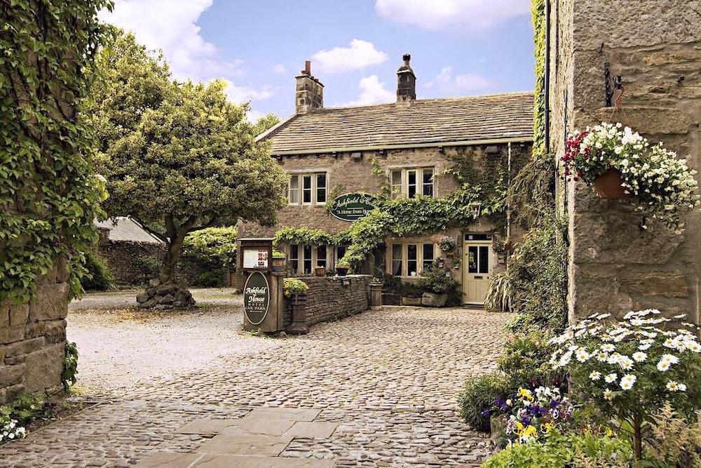 Hotel Ashfield House Grassington Exteriér fotografie The Old Gate Inn